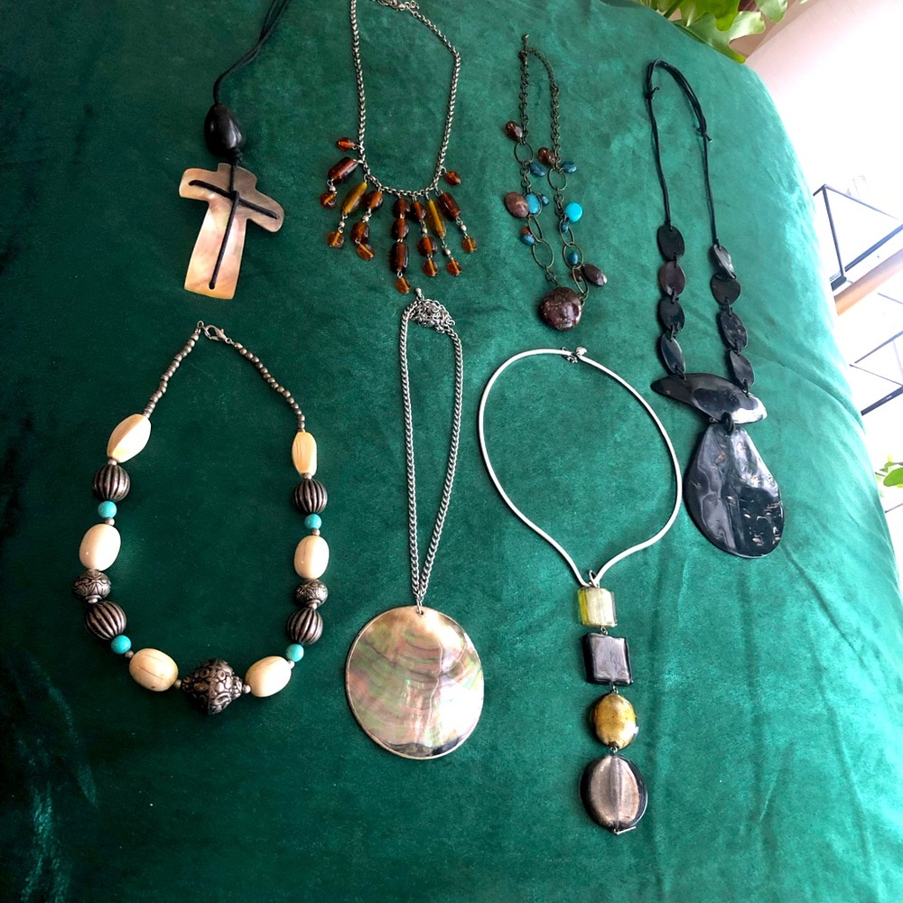 Necklaces - Picture 2 of 9